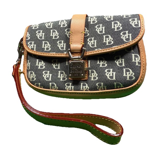 Dooney‎ & Bourke Brown Signature Logo Flap Wristlet Leather Trim Purse Bag - Picture 1 of 6